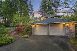 361 Berwick Rd, Lake Oswego, OR 97034 - Photo 2