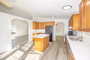 1805 NE 94th St, Vancouver, WA 98665 - Photo 14
