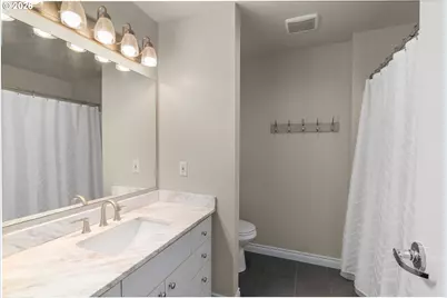 1718 NE 11th Ave #205, Portland, OR 97212 - Photo 16