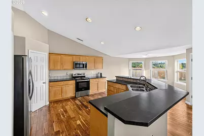 1319 Mt View Ln, Molalla, OR 97038 - Photo 6