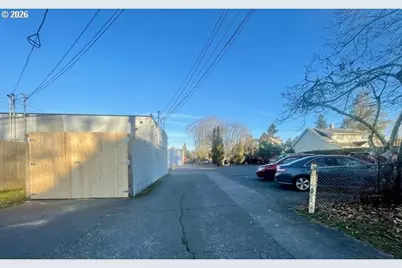 2924 N Lombard St, Portland, OR 97217 - Photo 4