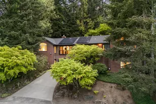 1430 SW Highland Rd, Portland, OR 97221 - Photo 6
