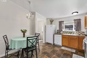 300 SW 7th Ave, Battle Ground, WA 98604 - Photo 10