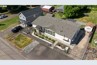 532 E Water St, Lafayette, OR 97127 - Photo 4
