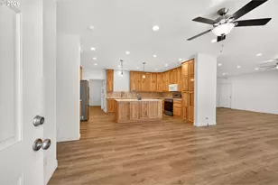 532 E Water St, Lafayette, OR 97127 - Photo 8