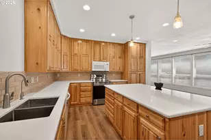 532 E Water St, Lafayette, OR 97127 - Photo 10