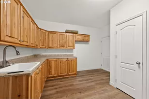 532 E Water St, Lafayette, OR 97127 - Photo 30