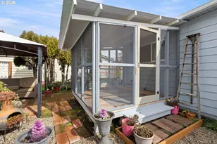 1199 N Terry St, Eugene, OR 97402 - Photo 38