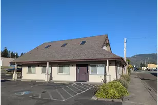 616 Hemlock St, Brookings, OR 97415 - Photo 1