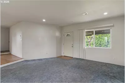 2733 Birch St, Lebanon, OR 97355 - Photo 8
