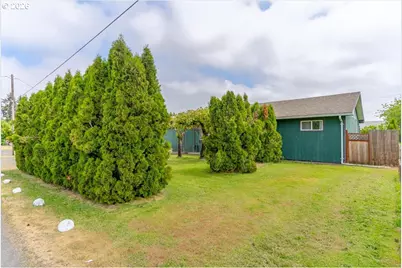 2733 Birch St, Lebanon, OR 97355 - Photo 4