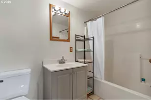 2733 Birch St, Lebanon, OR 97355 - Photo 28