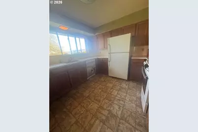 18205 NW Reeder Rd, Portland, OR 97231 - Photo 10