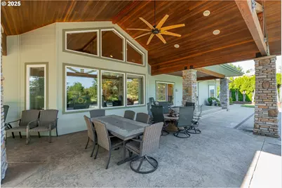 245 Fairway Village Ln, Roseburg, OR 97471 - Photo 34