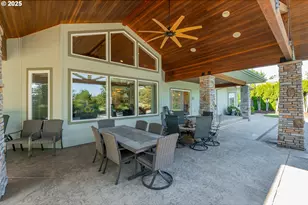 245 Fairway Village Ln, Roseburg, OR 97471 - Photo 34