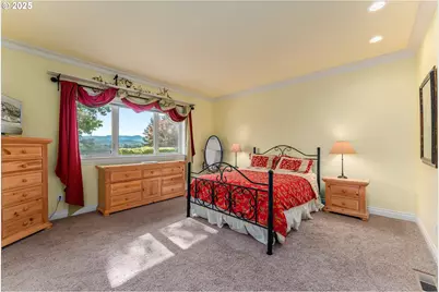 245 Fairway Village Ln, Roseburg, OR 97471 - Photo 26