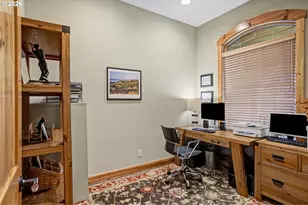 1970 Landaggard Dr, Salem, OR 97304 - Photo 20