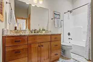 1970 Landaggard Dr, Salem, OR 97304 - Photo 36