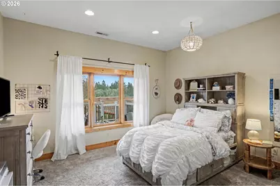 1970 Landaggard Dr, Salem, OR 97304 - Photo 22