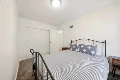 1166 NE Klamath Ave, Roseburg, OR 97470 - Photo 18