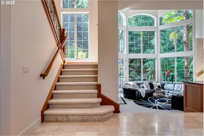 802 NE Brennan Ln, Hillsboro, OR 97124 - Photo 18