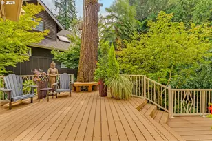 802 NE Brennan Ln, Hillsboro, OR 97124 - Photo 32