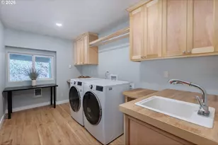 3823 Yaquina Bay Rd, Newport, OR 97365 - Photo 24