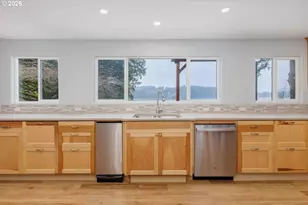 3823 Yaquina Bay Rd, Newport, OR 97365 - Photo 8