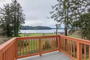 3823 Yaquina Bay Rd, Newport, OR 97365 - Photo 30