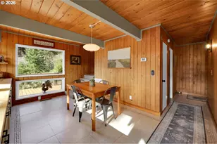 34795 Row River Rd, Cottage Grove, OR 97424 - Photo 22