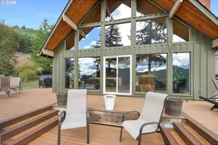 34795 Row River Rd, Cottage Grove, OR 97424 - Photo 38