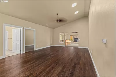 2195 Garfield St, North Bend, OR 97459 - Photo 10
