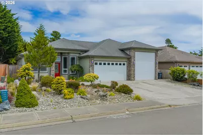 2195 Garfield St, North Bend, OR 97459 - Photo 2
