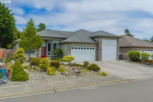 2195 Garfield St, North Bend, OR 97459 - Photo 2