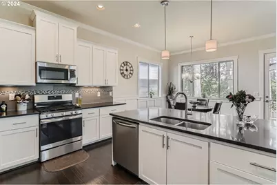 13632 SW 174th Loop, Sherwood, OR 97140 - Photo 8