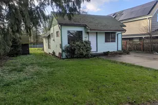 617 N Grant St, Newberg, OR 97132 - Photo 2