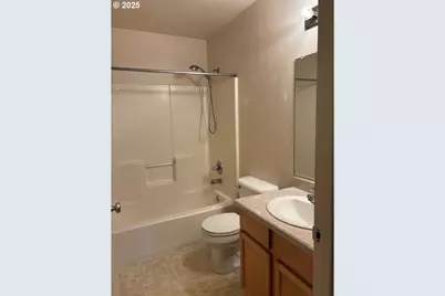 1129 SW Gaines St, Portland, OR 97239 - Photo 10