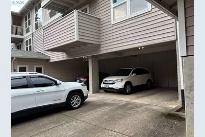 1129 SW Gaines St, Portland, OR 97239 - Photo 2