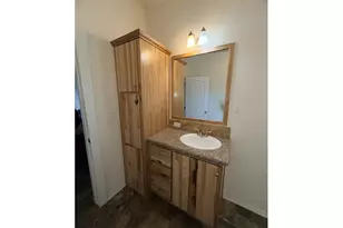 880 N 11th Ave, Elgin, OR 97827 - Photo 12