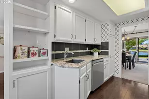 9520 SW Lakeside Dr, Tigard, OR 97224 - Photo 26