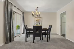 9520 SW Lakeside Dr, Tigard, OR 97224 - Photo 12