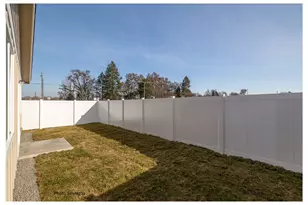 720 Tinley St, Stanfield, OR 97875 - Photo 2