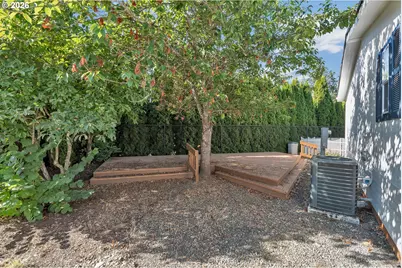 570 N 10th Ave #2, Cornelius, OR 97113 - Photo 28
