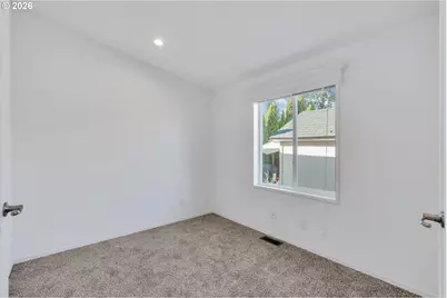 570 N 10th Ave #2, Cornelius, OR 97113 - Photo 14