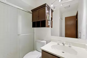 64 Wheatherstone Ct, Lake Oswego, OR 97035 - Photo 18