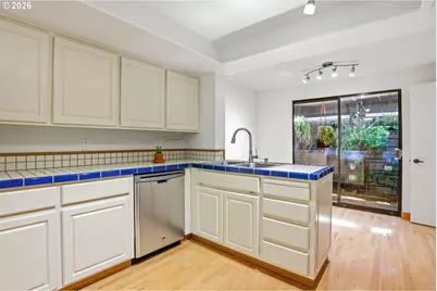 64 Wheatherstone Ct #36, Lake Oswego, OR 97035 - Photo 14