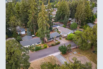 16720 SE Valley View Rd, Milwaukie, OR 97267 - Photo 38