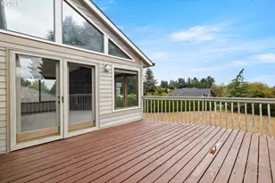 11734 SE Banbury Cir, Happy Valley, OR 97086 - Photo 36