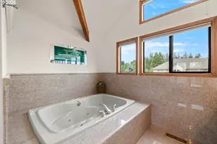 11734 SE Banbury Cir, Happy Valley, OR 97086 - Photo 34