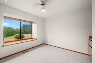 11734 SE Banbury Cir, Happy Valley, OR 97086 - Photo 18